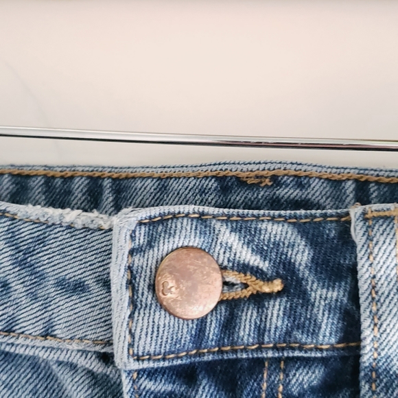 H&M Regular Waist Shorts Light Wash Size 6 - Picture 5 of 10